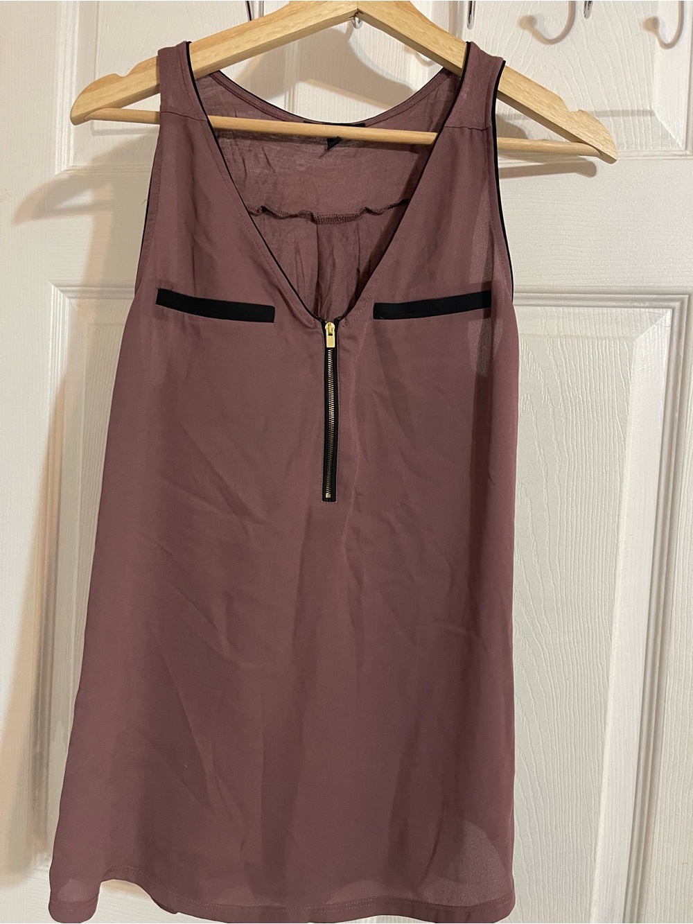 Express maube tank top